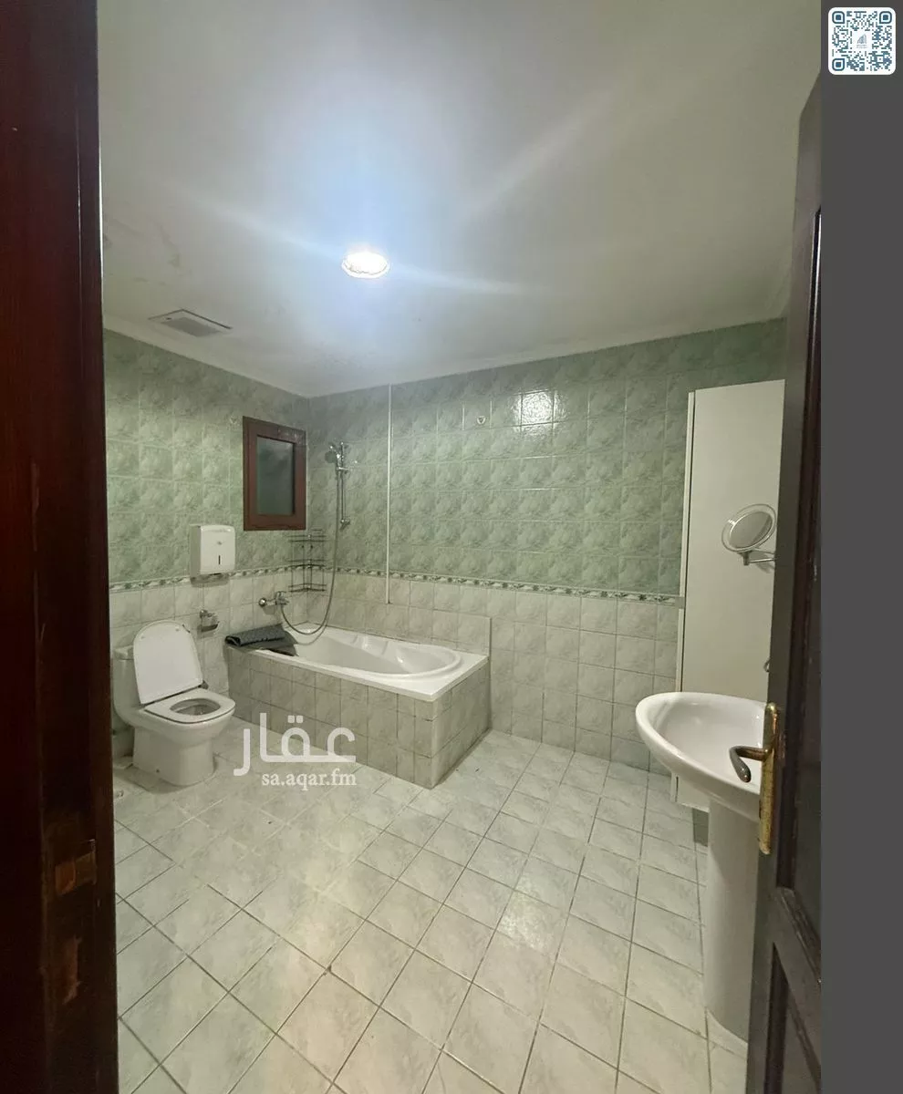 شقة 5 غرف في الصفا 8