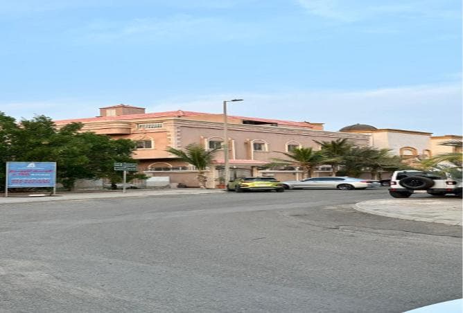 7 bedroom villa in Al Muhammadiyah