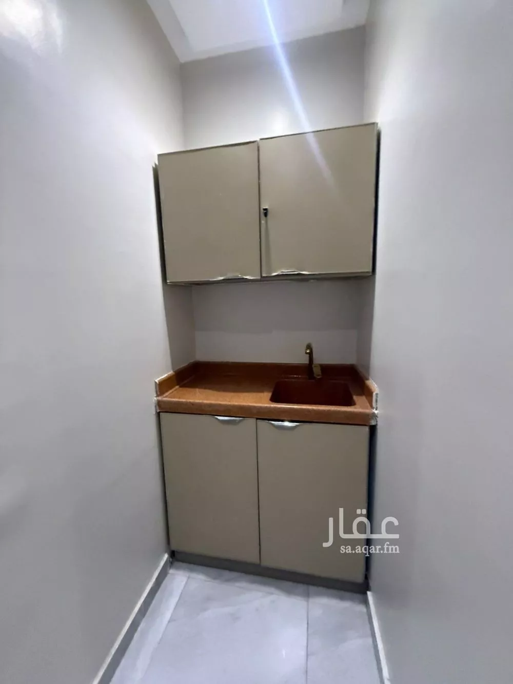 شقة 1 غرف في العقيق 3