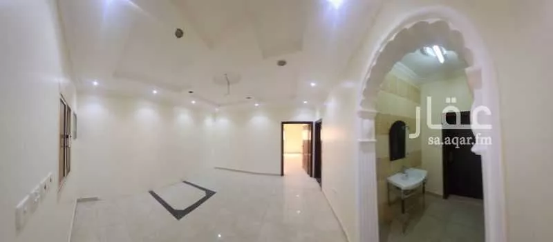 6 bedroom apartment in Al Hamdaniyah 7