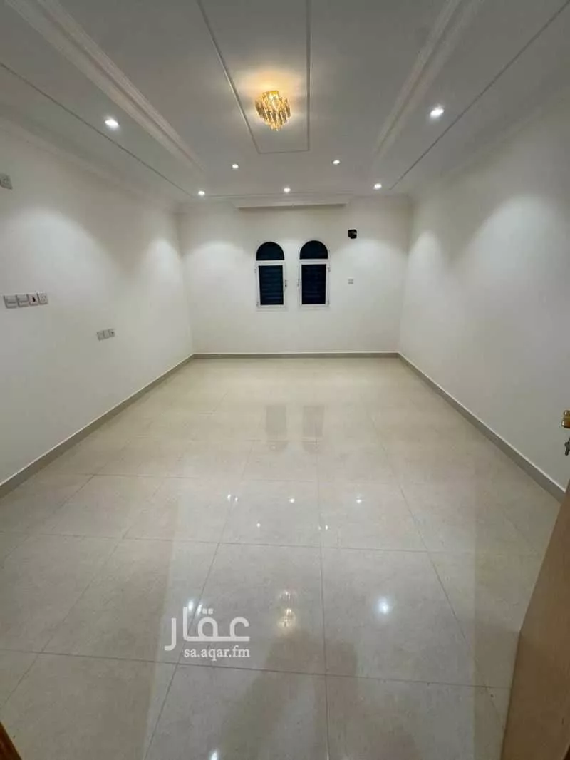 3 bedroom floor in Al Rabwa 2