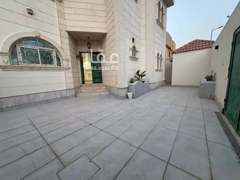 3 bedroom floor in Al Rabwa 5