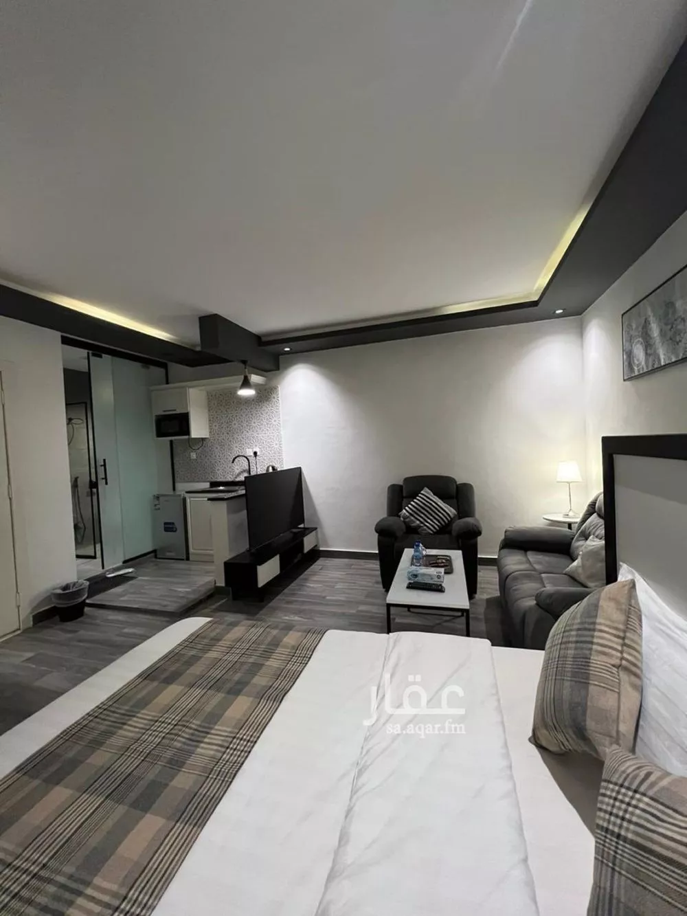 شقة 1 غرف في النخيل 3