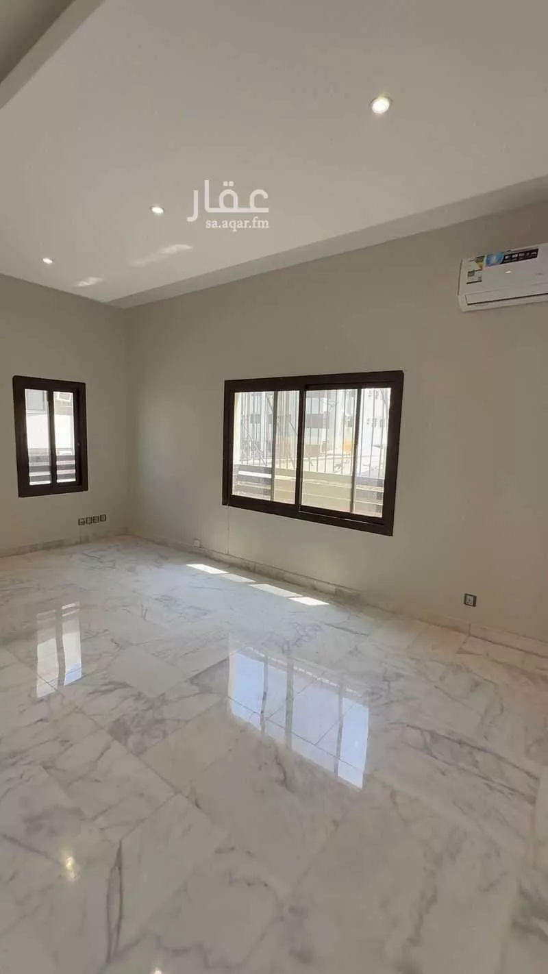 شقة 4 غرف في العزيزية 6