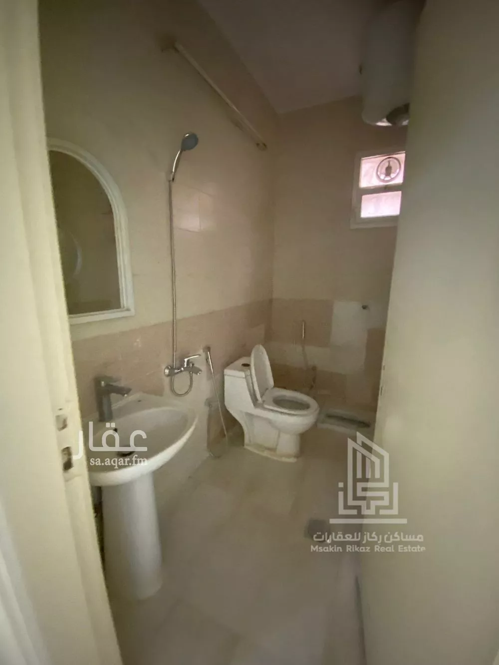 شقة 4 غرف في الروابي 11