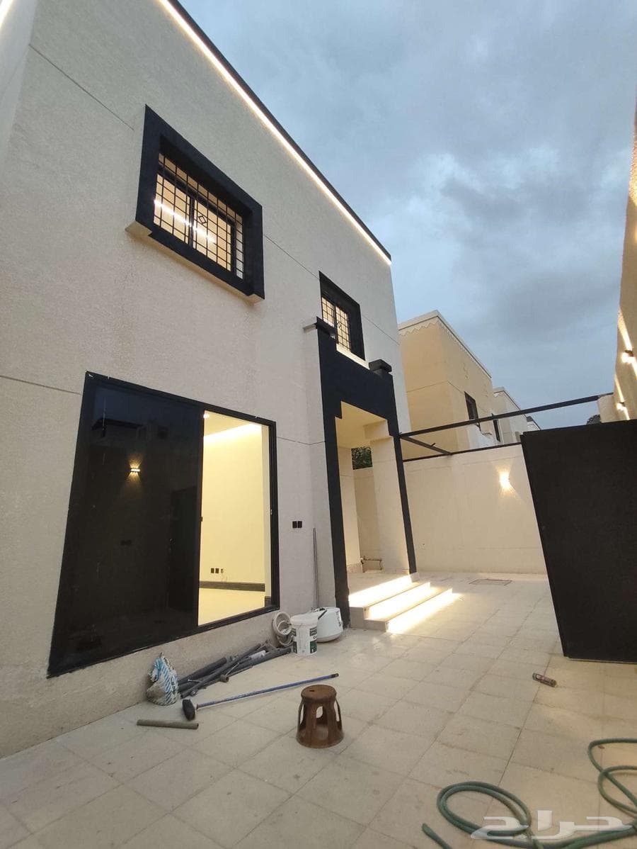 فيلا  في العوالي 11