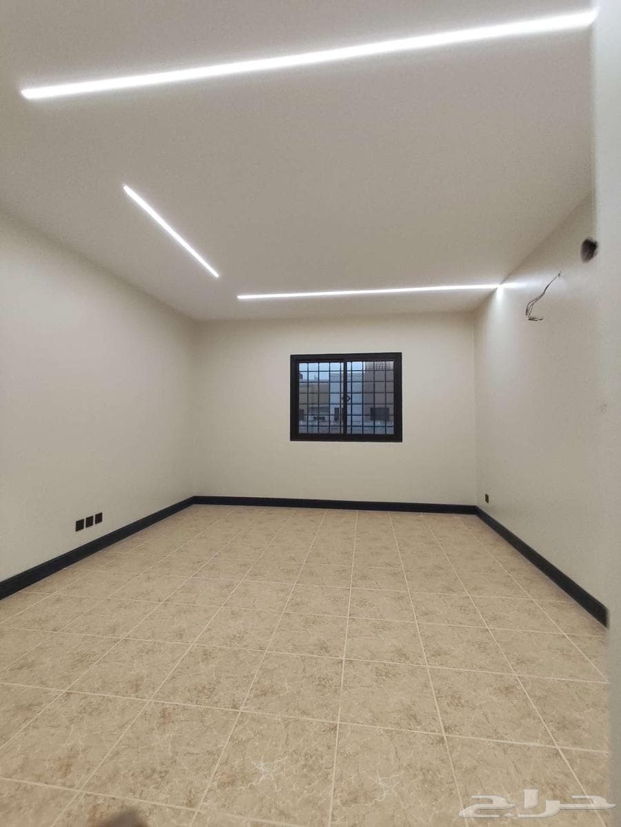 فيلا  في العوالي 19