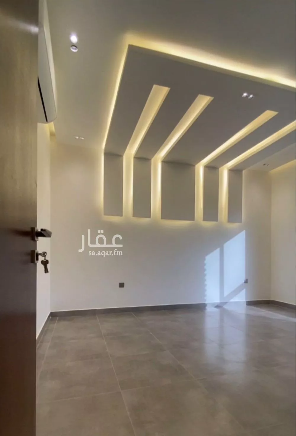 5 bedroom villa in Al Janadriyah 6