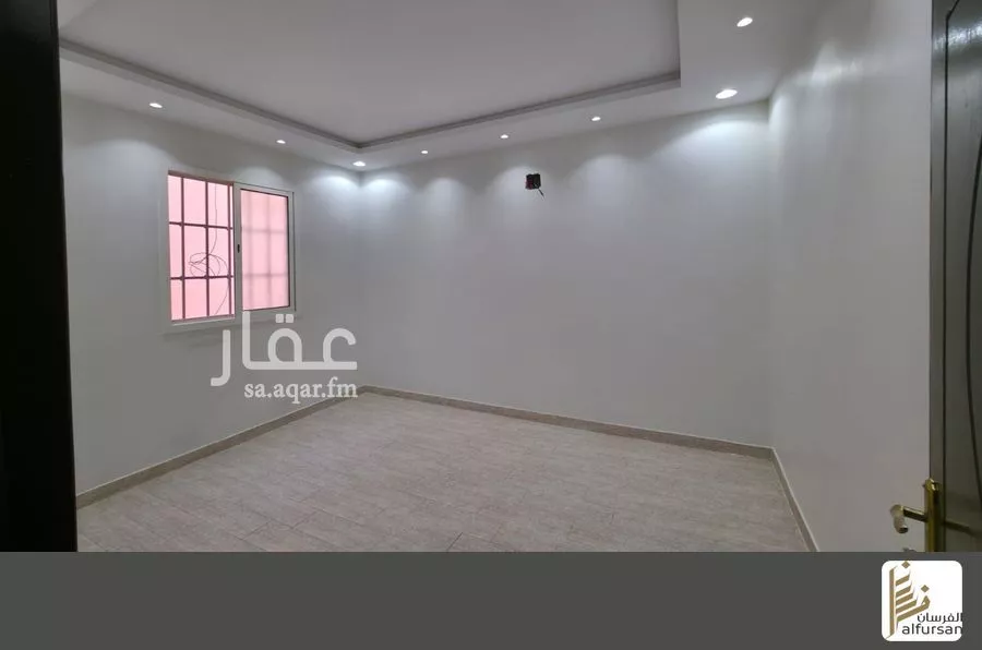 فيلا 8 غرف في طويق 12