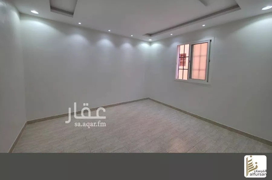 فيلا 8 غرف في طويق 3