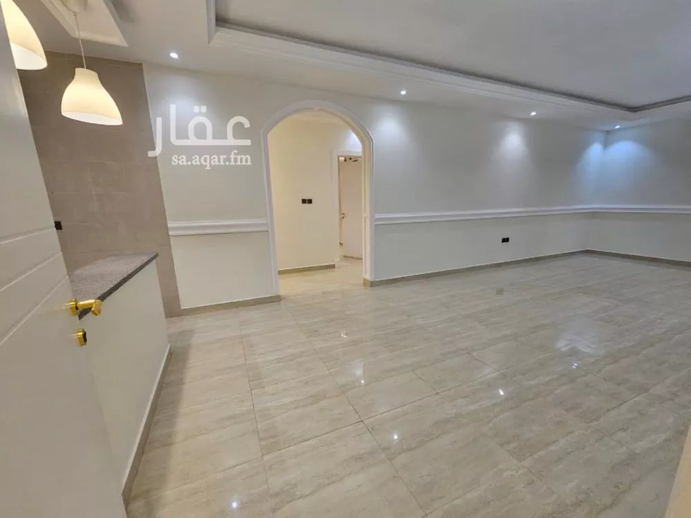 3 bedroom apartment in Al Malqa 11