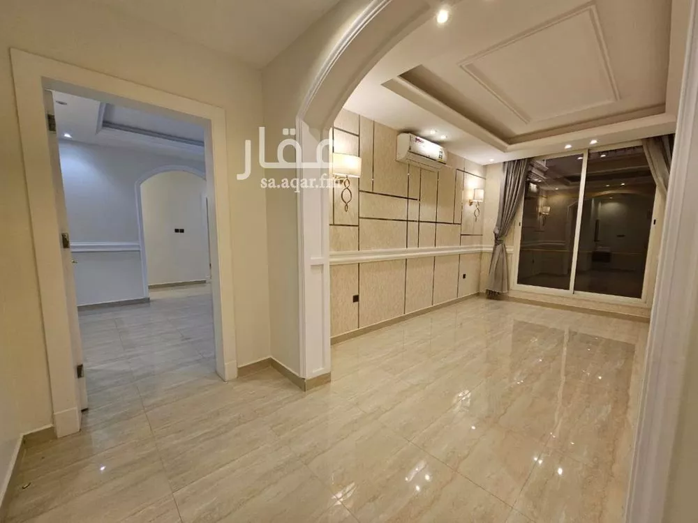 3 bedroom apartment in Al Malqa 8