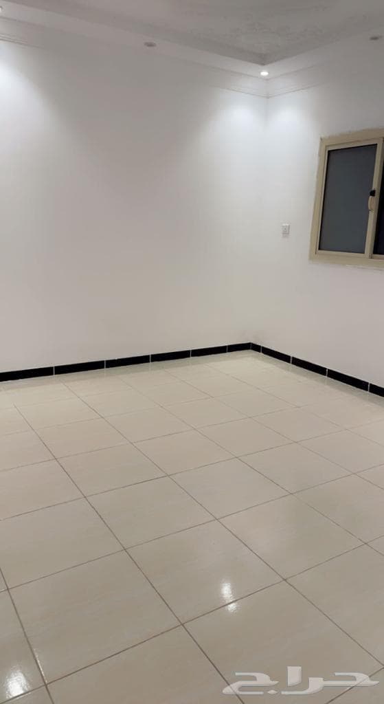 شقة 4 غرف في الريان 11