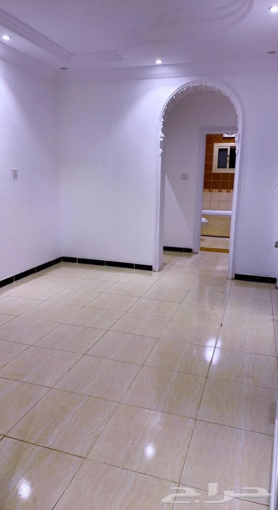 شقة 4 غرف في الريان 9