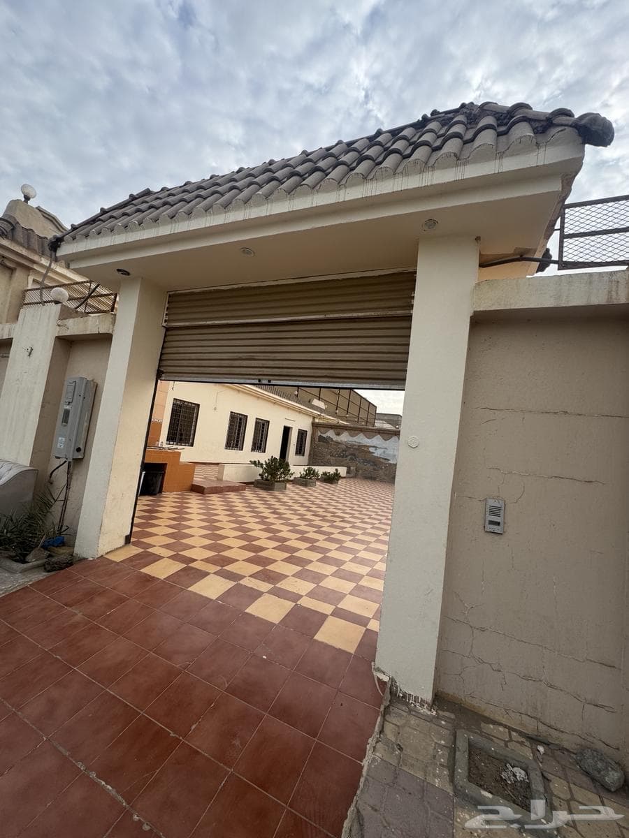 شقة 2 غرف في القرينة 3