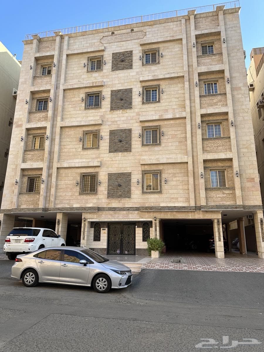 6 bedroom apartment in Al Wahah 1