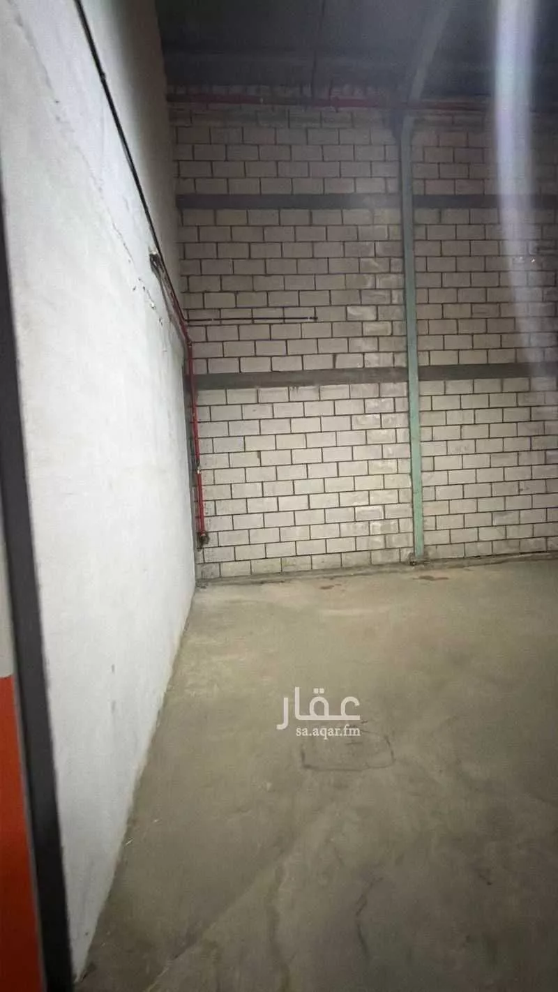 مستودع 1150 م² في النخيل 16