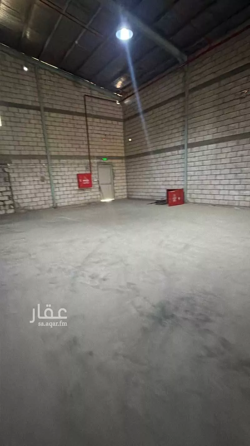 مستودع 1150 م² في النخيل 18