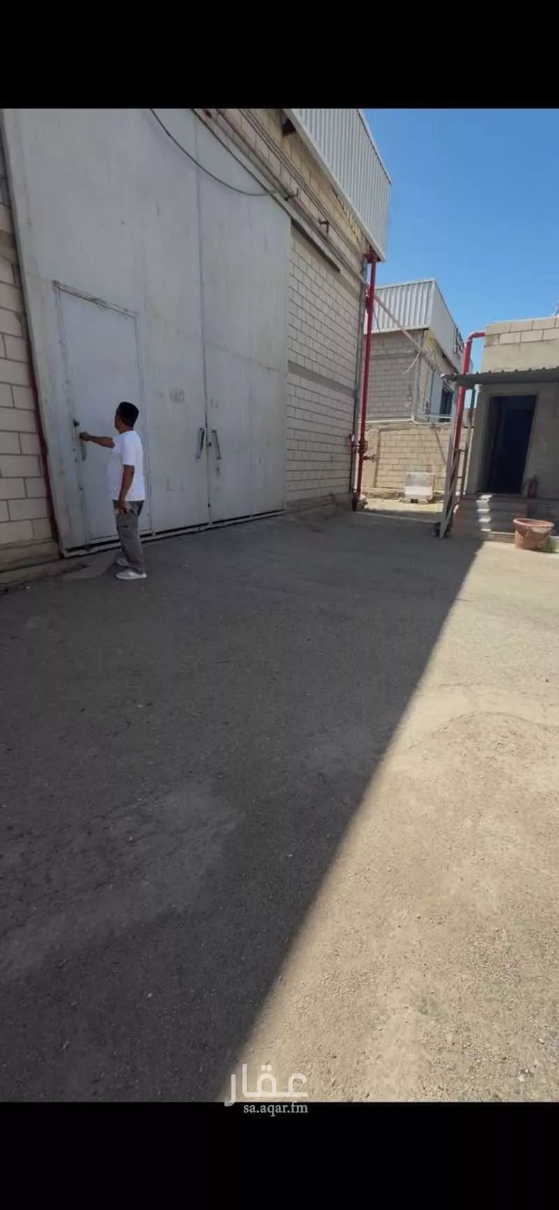 مستودع 1150 م² في النخيل 3