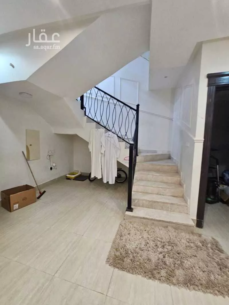 فيلا 6 غرف في المونسية 10