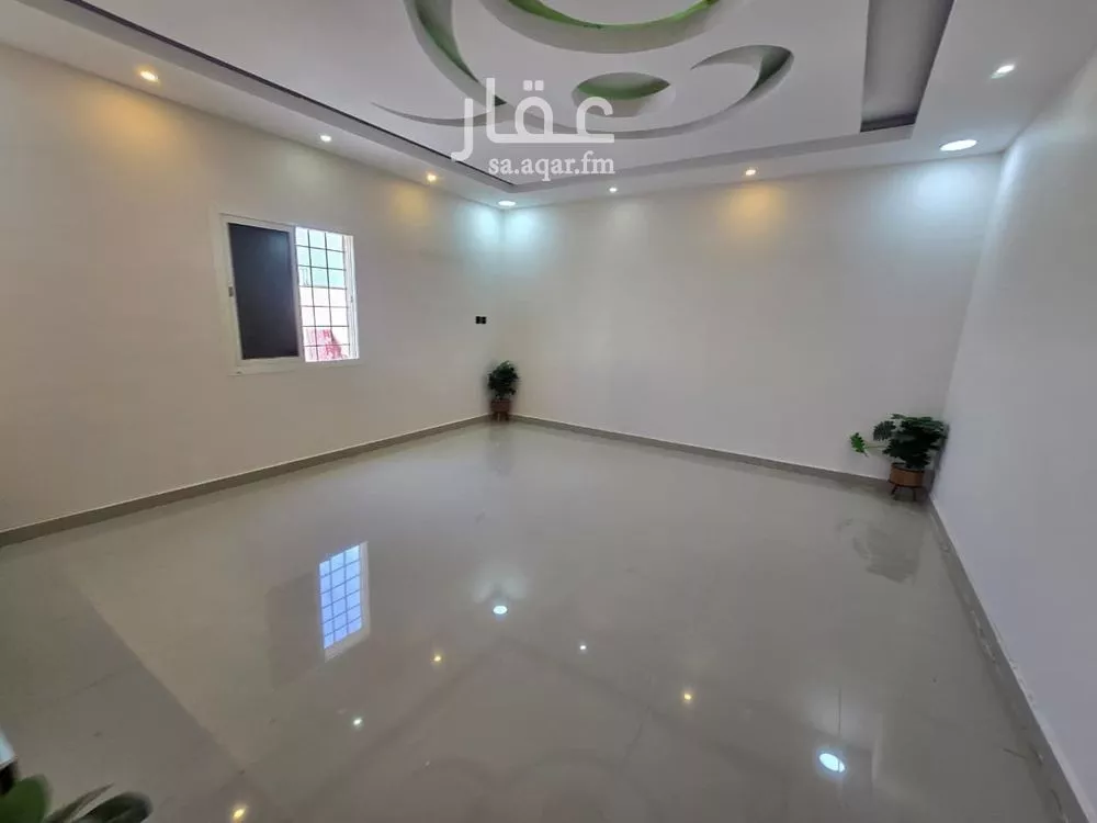 5 bedroom apartment in Dahiat King Fahd 19
