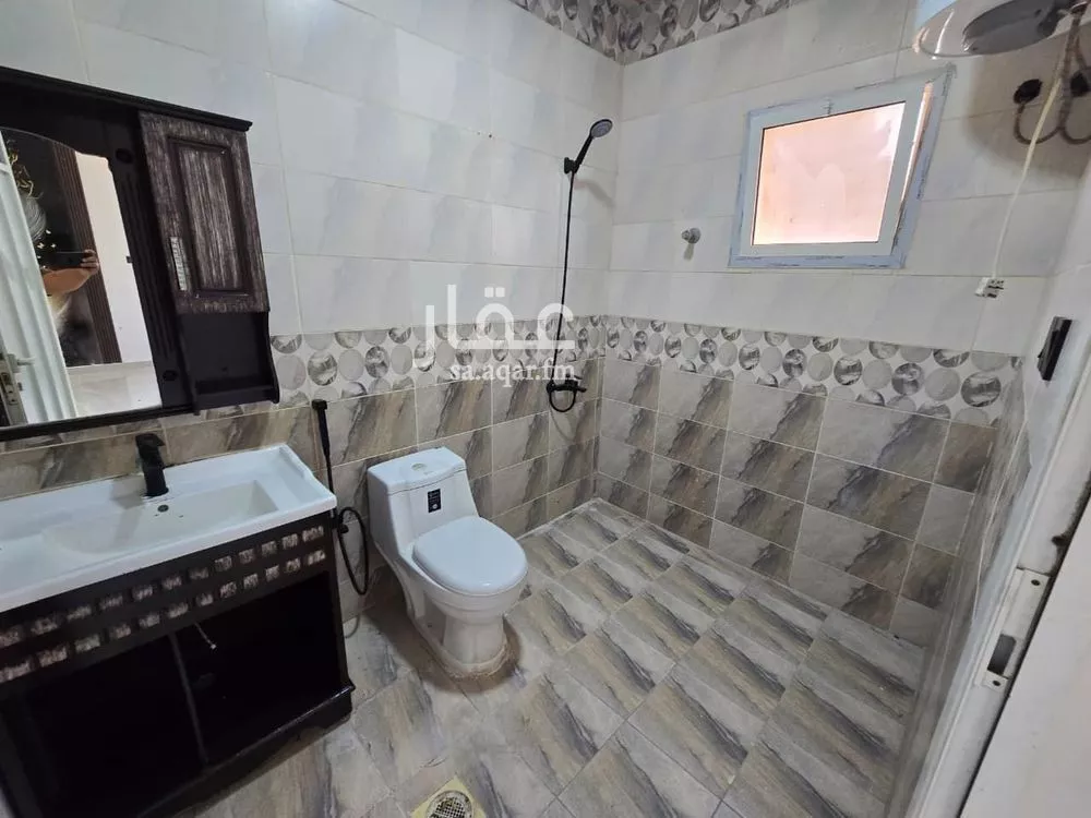 5 bedroom apartment in Dahiat King Fahd 10