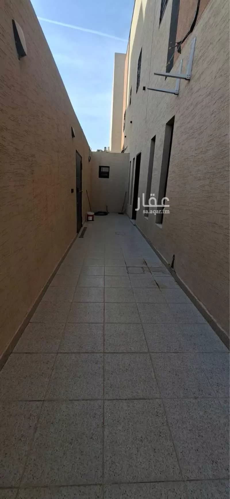 فيلا 10 غرف في الرمال 3