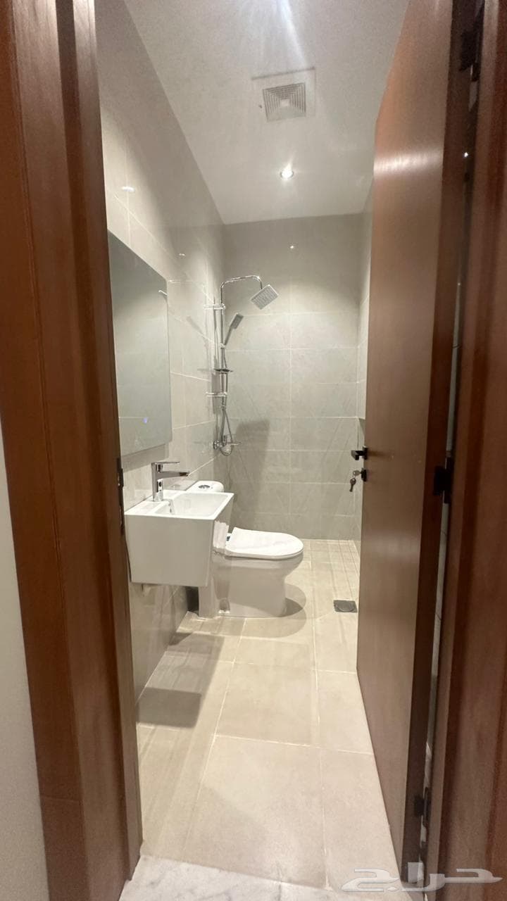 شقة 4 غرف في الصفا 4