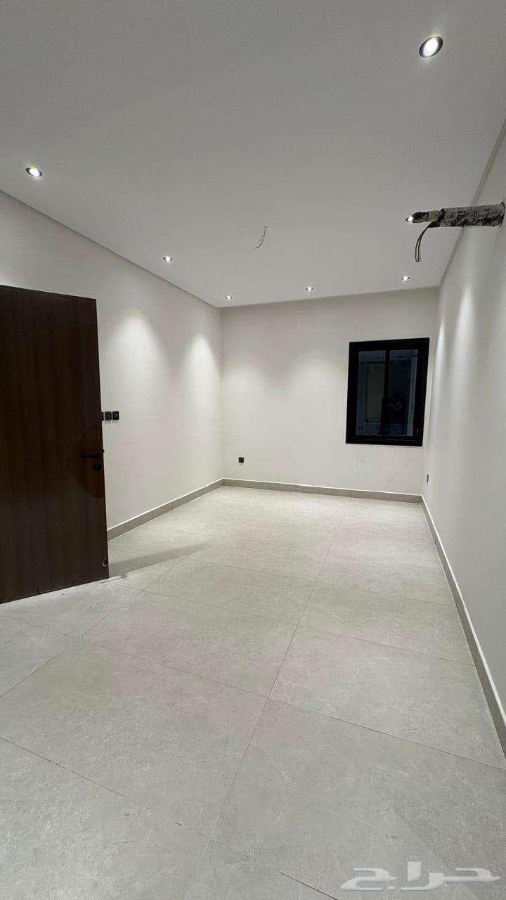 3 bedroom apartment in Al Rawdah 1
