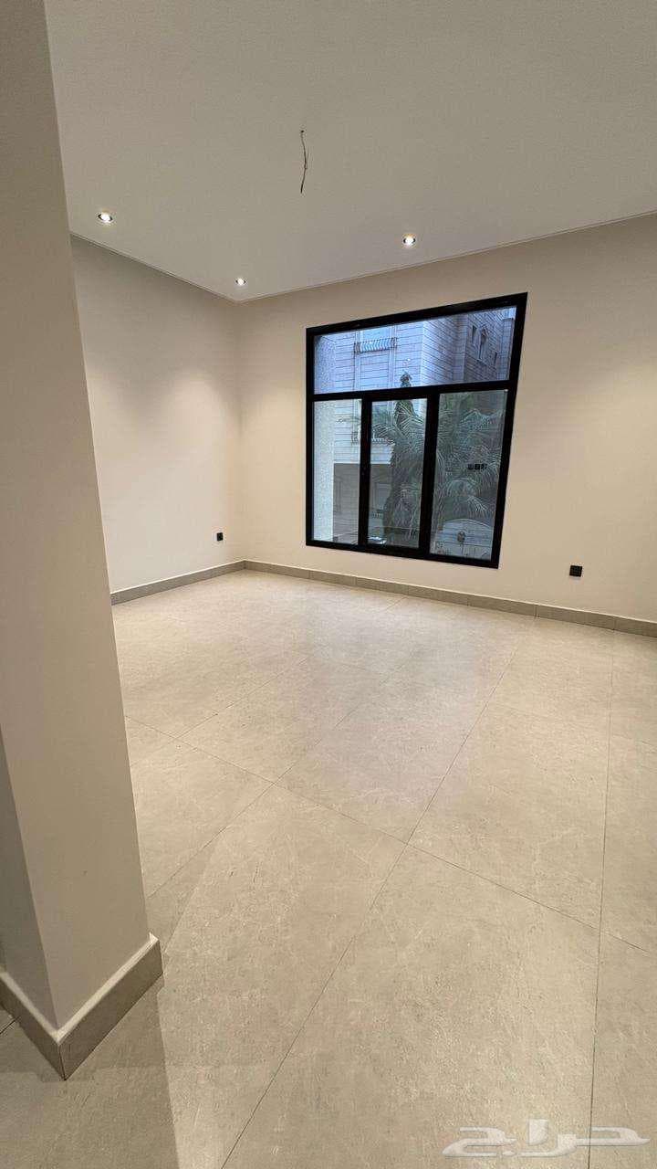 3 bedroom apartment in Al Rawdah 7