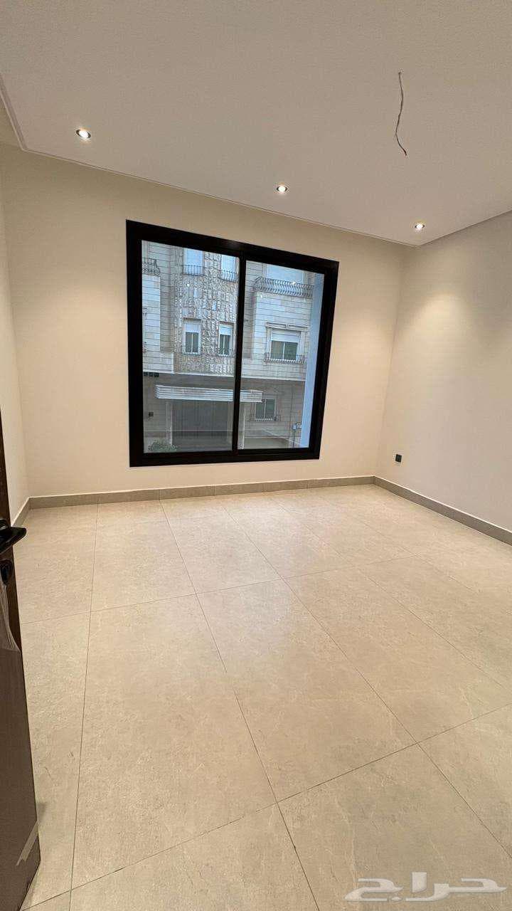 3 bedroom apartment in Al Rawdah 9