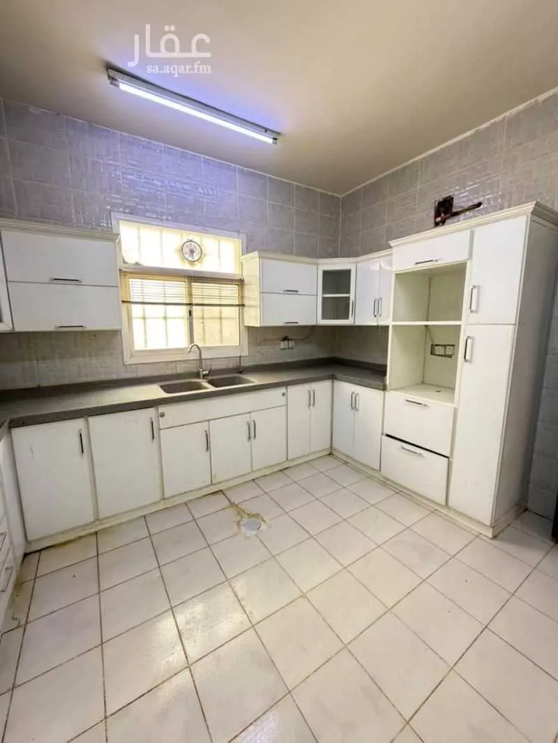 شقة 3 غرف في القادسية 14