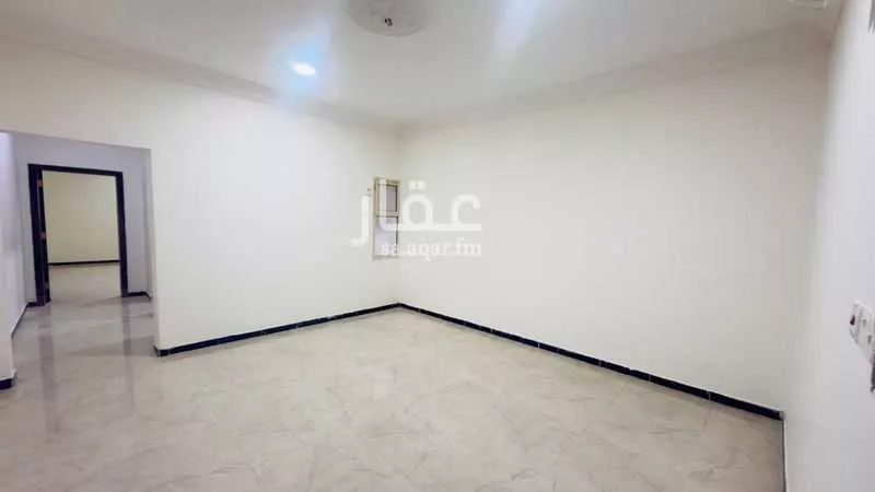 2 bedroom apartment in Uhud 4