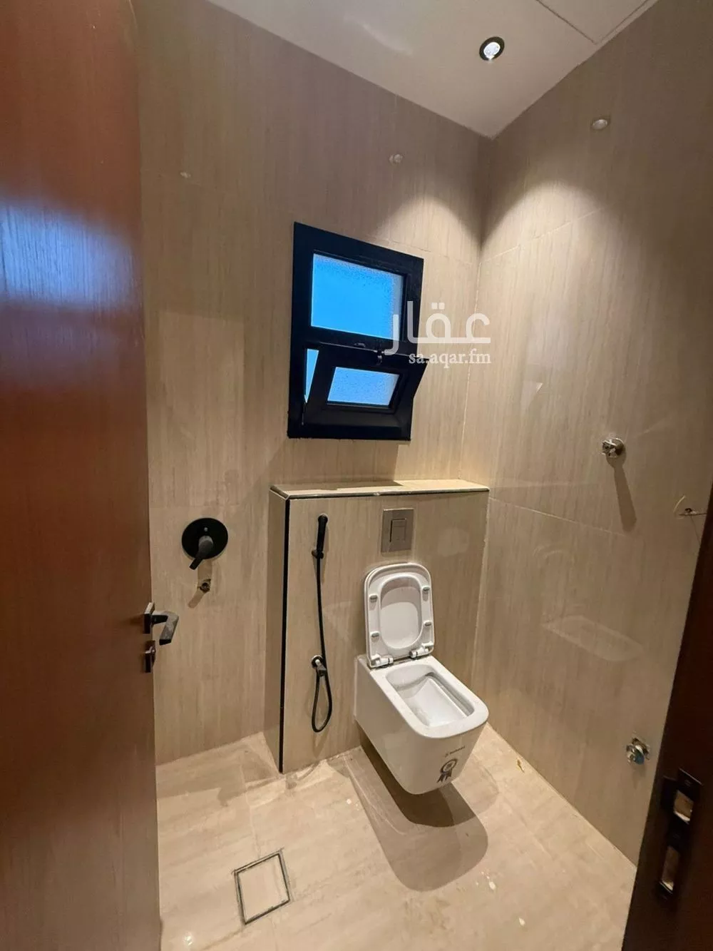 شقة 5 غرف في المهدية 17