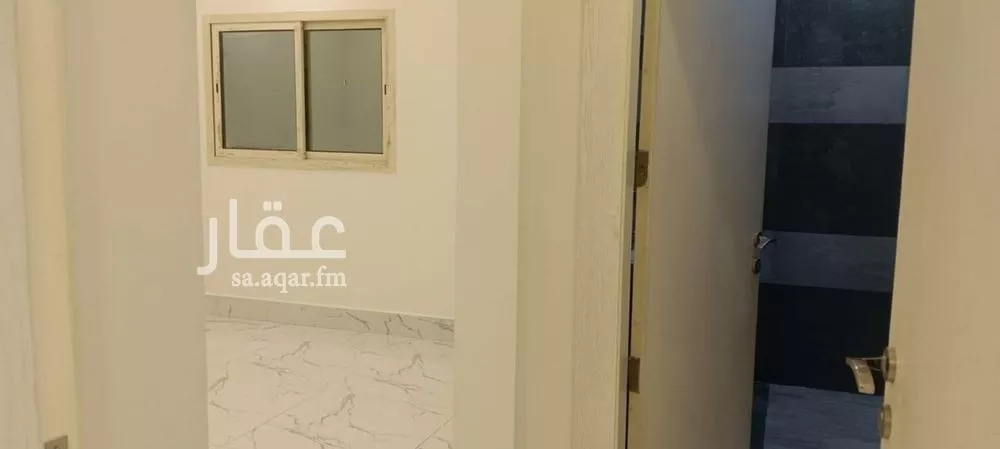 شقة 3 غرف في الملقا 5