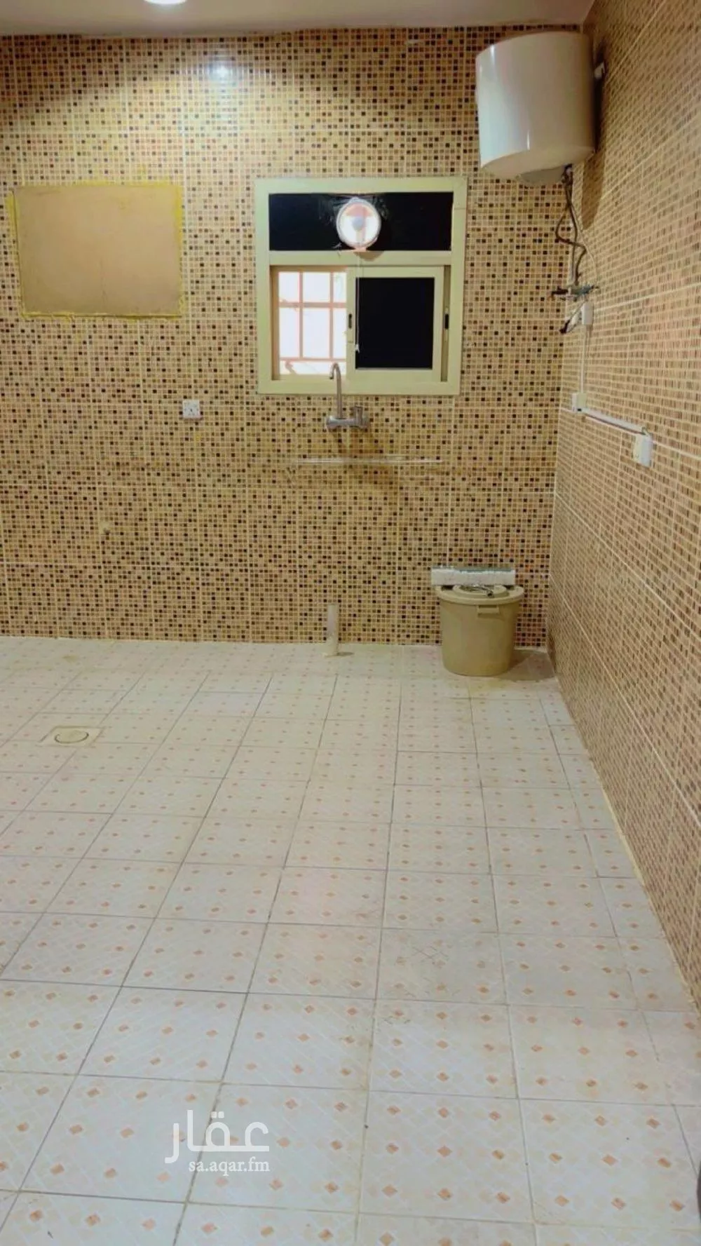 3 bedroom floor in Al Aziziyah 8
