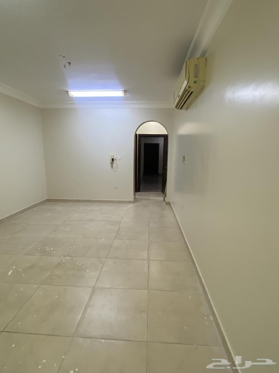 شقة 5 غرف في الفيصلية 4