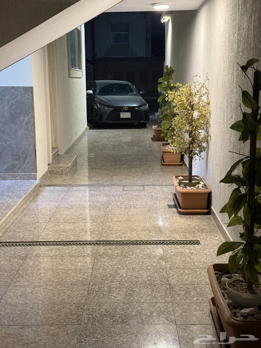 شقة 2 غرف في العزيزية الثاني 2