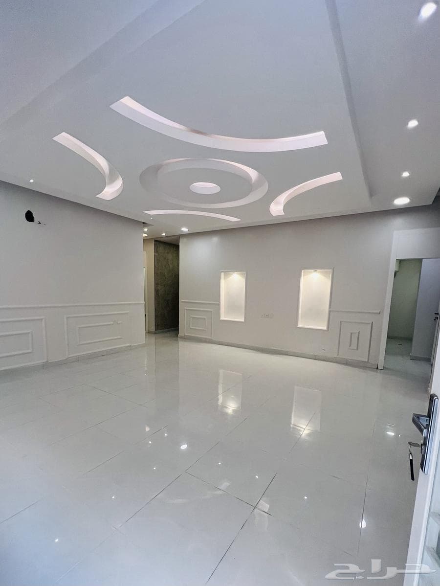 شقة 6 غرف في الشعلة 1