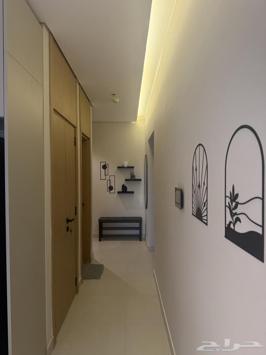 شقة  في الحمرا 3