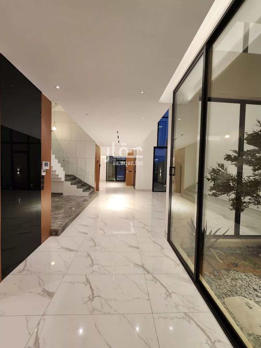 4 bedroom villa in Al Narjis 8