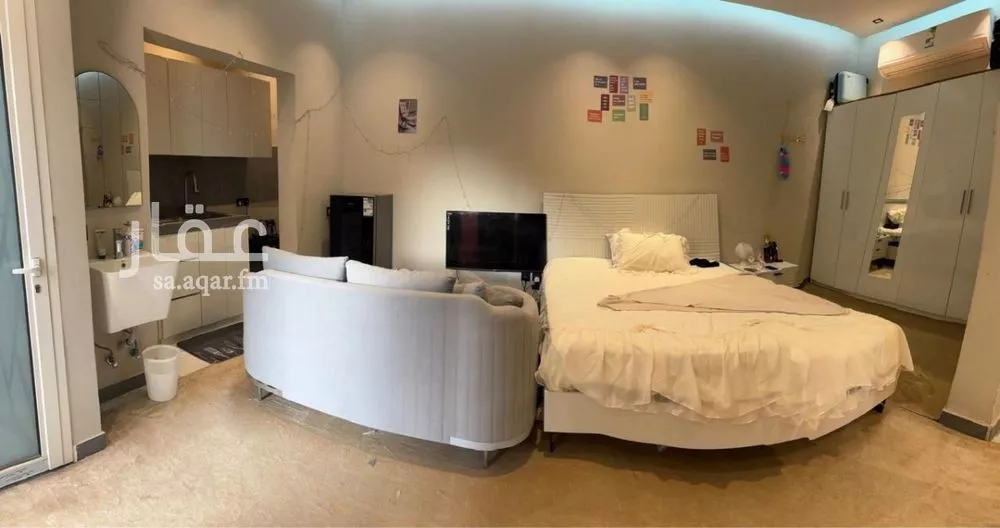 شقة 1 غرف في العليا 4