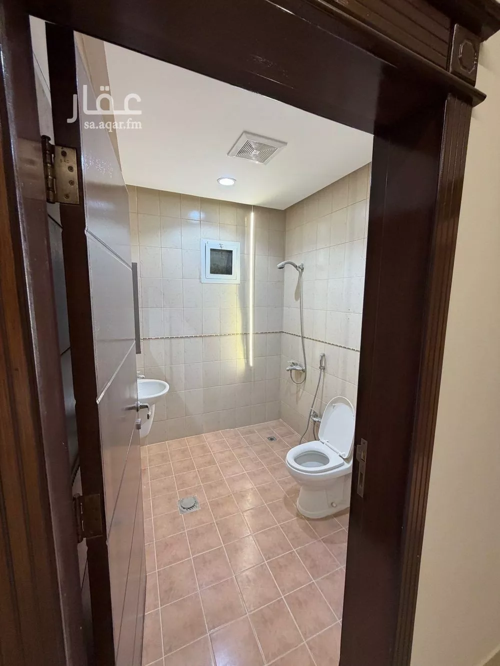 4 bedroom floor in Irqah 13