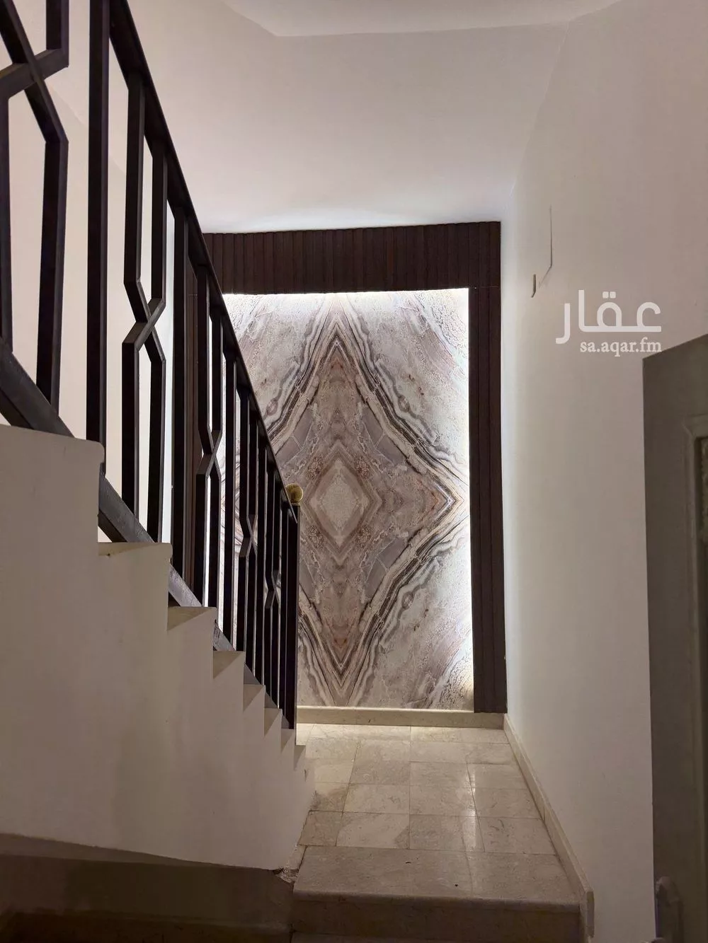 4 bedroom floor in Irqah 4