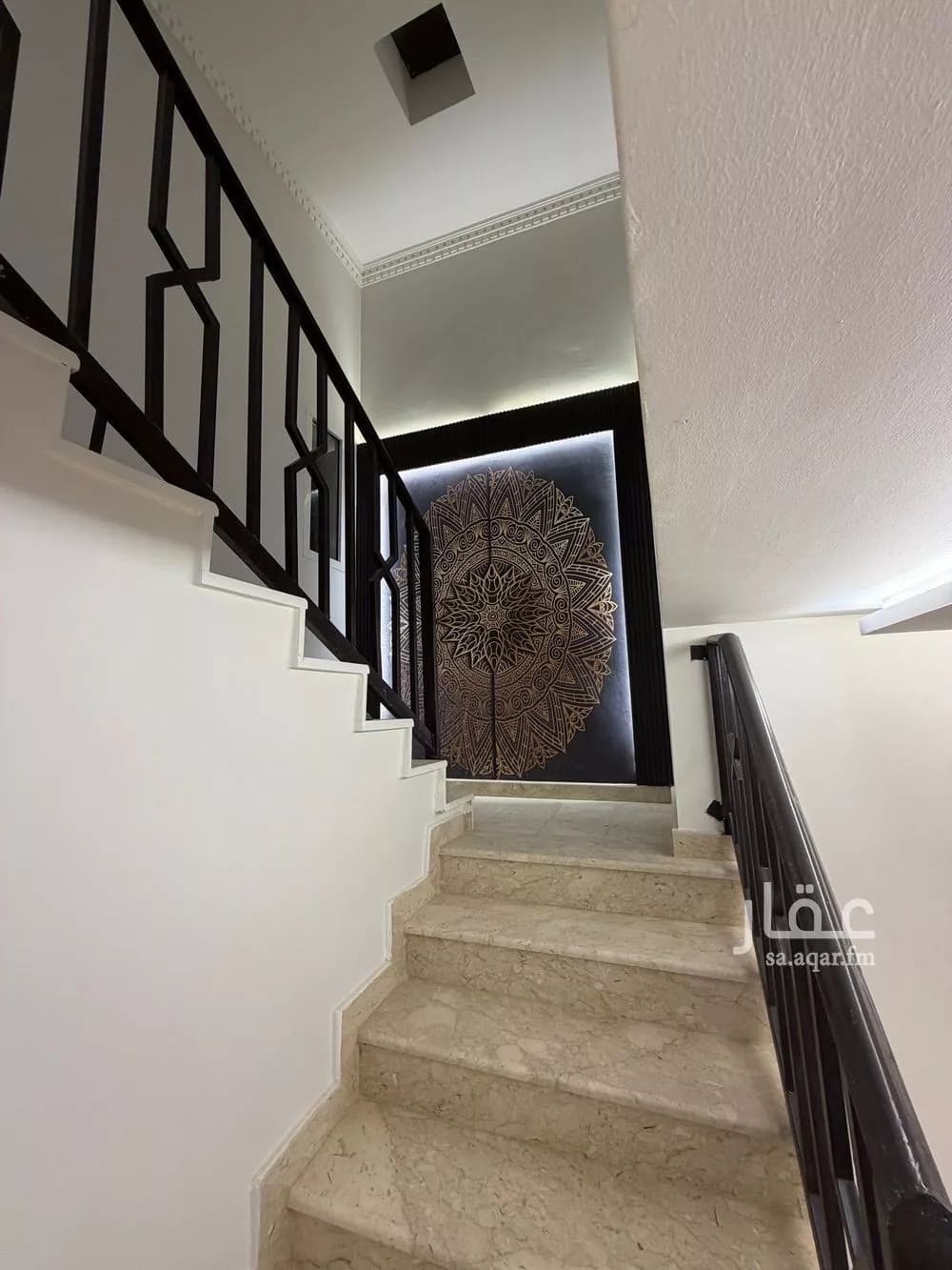 4 bedroom floor in Irqah 8
