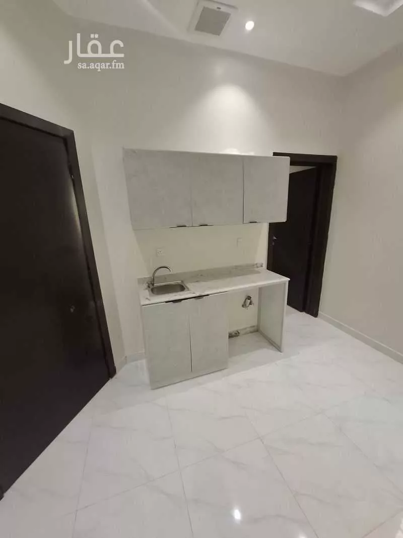 1 bedroom apartment in Dhahrat Laban 1