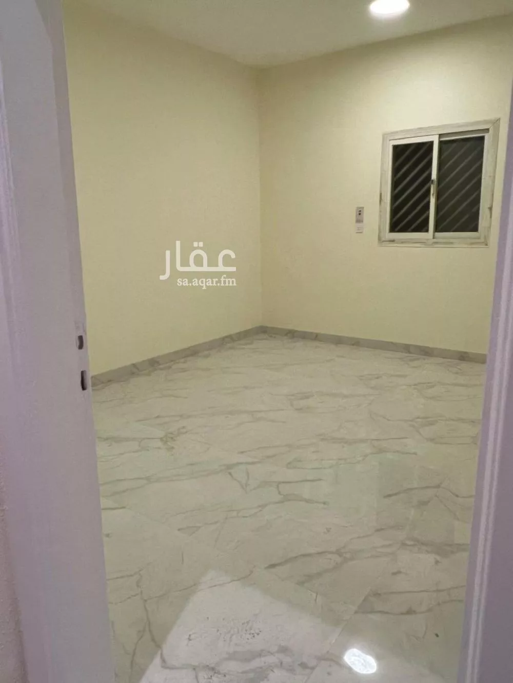 شقة 3 غرف في السعادة 6