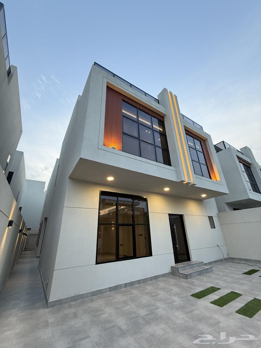 فيلا  في طيبة 1