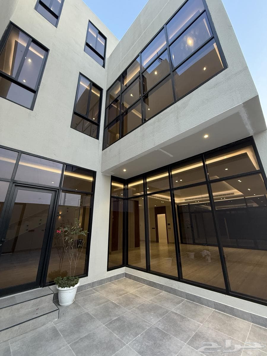 فيلا  في طيبة 2