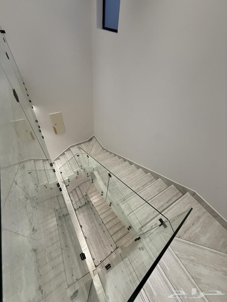 فيلا  في طيبة 3